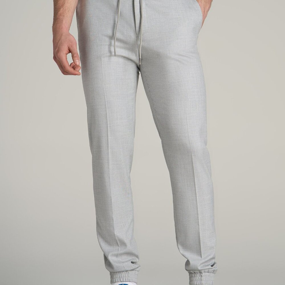 American Tall Jogger Dress Pants for Tall Men in Silver Grey Size MM / Tall / Si